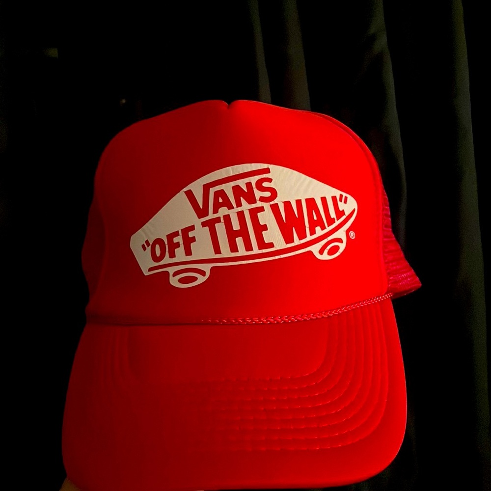 vans trucker hat